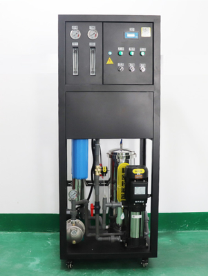 Grandi apparecchiature industriali per l'osmosi inversa per l'acqua pura 0,25 - 0,5 tonnellate Lavatorio per auto agricola Purificatore d'acqua commerciale Manu