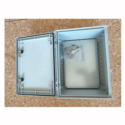 IP66 Casella di contenimento in fibra di vetro impermeabile montata a parete con coperchio solido 600*500*230mm