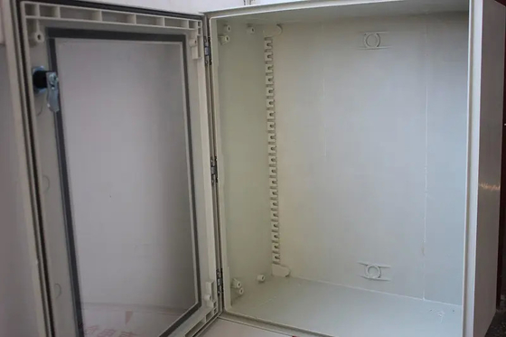IK08 Casella di contenimento in fibra di vetro SMC montata a parete con coperchio trasparente